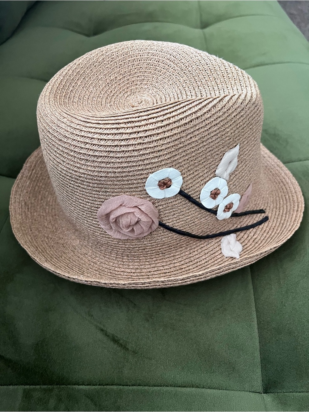 Beige Floral Accent Women’s Sun Hat